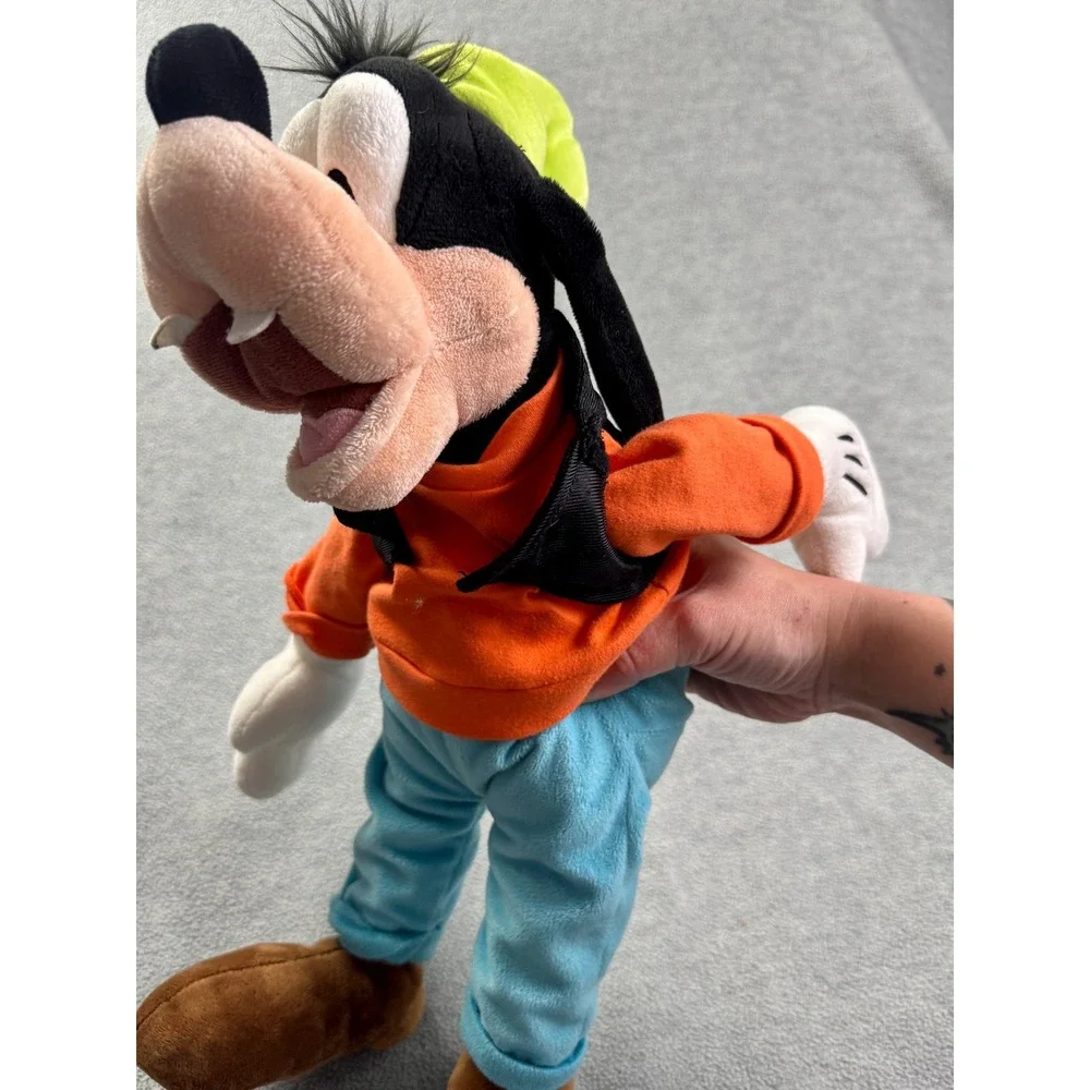 Disney Goofy Plush Stuffed Animal 21 Inch Classic Orange Sweater Blue Pants Hat